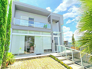 Casa em Condom�nio � Venda